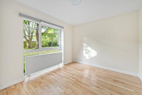 42 Ravensmede Way, London, W4 1TF