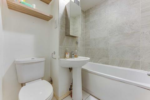 50 Beeston Drive, Cheshunt, Waltham Cross, EN8 0QS