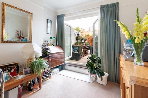 3 bedroom terraced house for sale, Nasmyth Street, Hammersmith W6