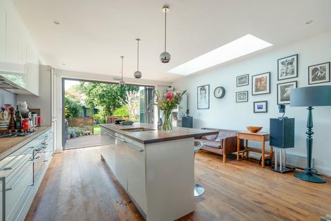 4 bedroom terraced house for sale, Sedgeford Road, London W12