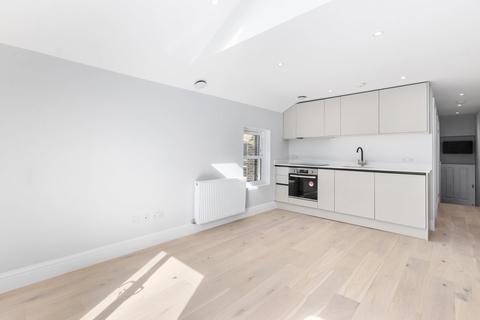 Studio for sale, Bloemfontein Road, Shepherd's Bush W12