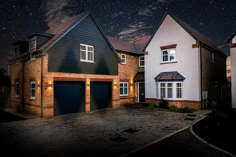 1 Augusta Drive, Hockley, SS5 4FY