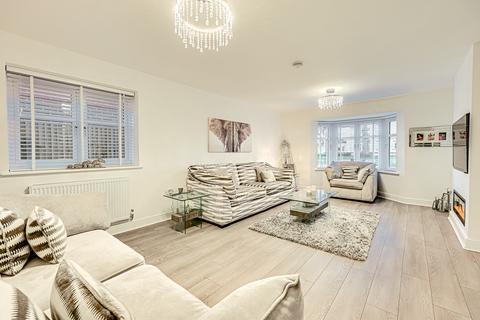 1 Augusta Drive, Hockley, SS5 4FY