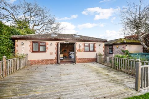 4 bedroom chalet for sale, Lower Common Road, West Wellow