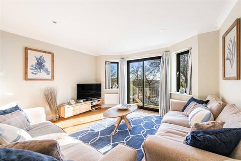 Burberry Devon Road, Salcombe, TQ8 8HJ