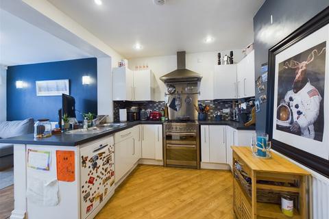 3 bedroom semi-detached house for sale - Southport Road, Ormskirk, Lancashire, L39 1LW