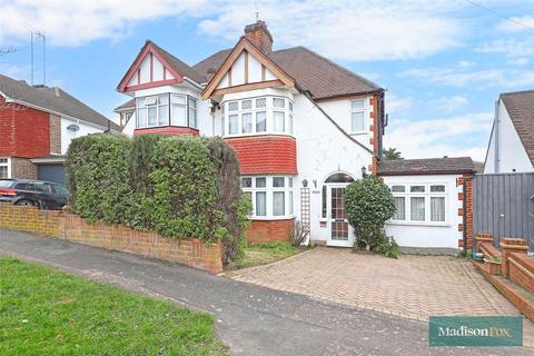 4 bedroom semi-detached house for sale, Millsmead Way, Essex IG10