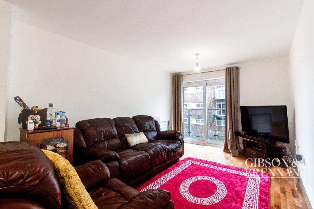 Cherrydown East, Basildon, SS16 2 bed apartment for sale £230,000