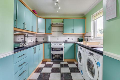 51 Brackley Crescent, Basildon, SS13 1RA