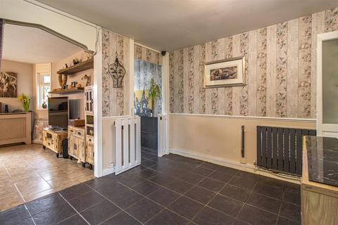 57 Broomfields Place, Basildon, SS13 3LJ