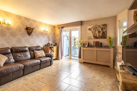 57 Broomfields Place, Basildon, SS13 3LJ
