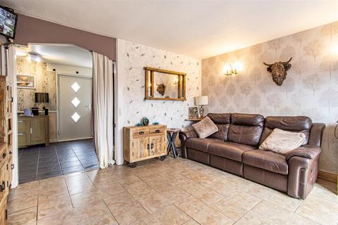 57 Broomfields Place, Basildon, SS13 3LJ