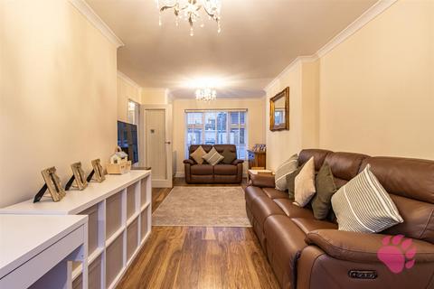 101 Codenham Green, Basildon, SS16 5DR