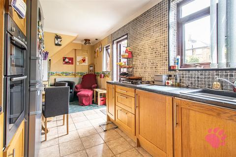 27 Ravel Road, Aveley, South Ockendon, RM15 4NP