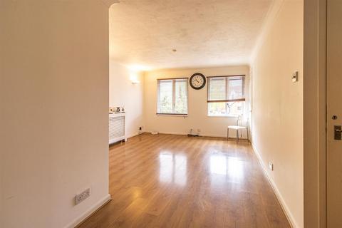42 Brimfield Road, Purfleet, RM19 1RG