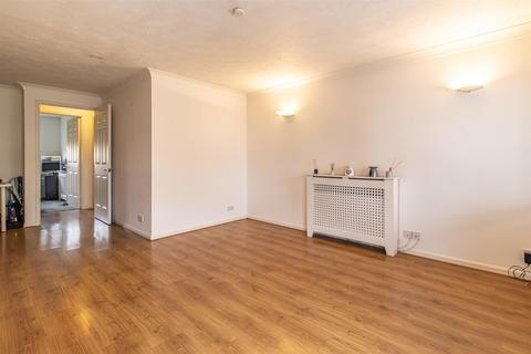 42 Brimfield Road, Purfleet, RM19 1RG