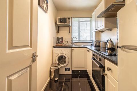 42 Brimfield Road, Purfleet, RM19 1RG