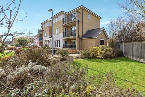 16 Bell Close, Laindon, Basildon, SS15 5NG