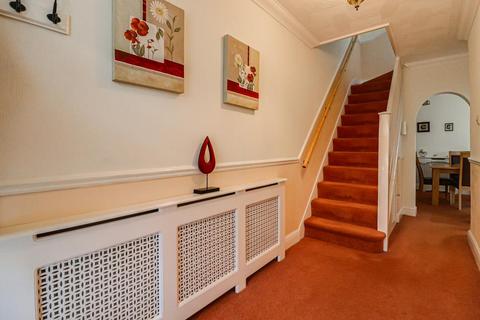 41 Northwood Avenue, Hornchurch, RM12 4PU