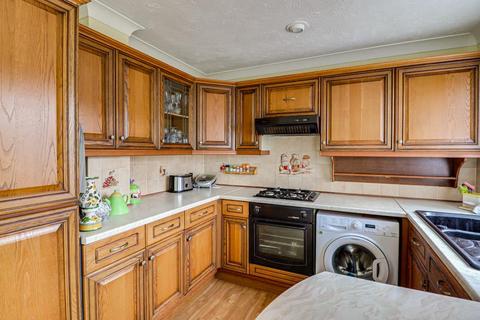 41 Northwood Avenue, Hornchurch, RM12 4PU