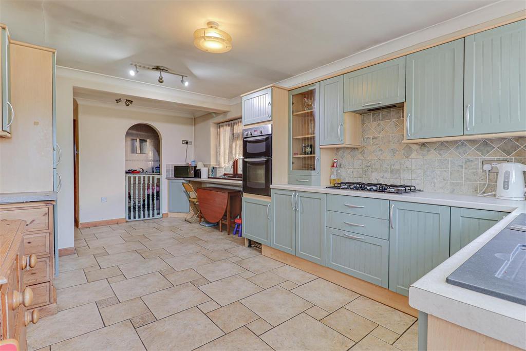 Kitchen/Breakfast Room
