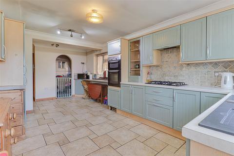 Bell View Bells Hill Road, Vange, Basildon, SS16 5JT