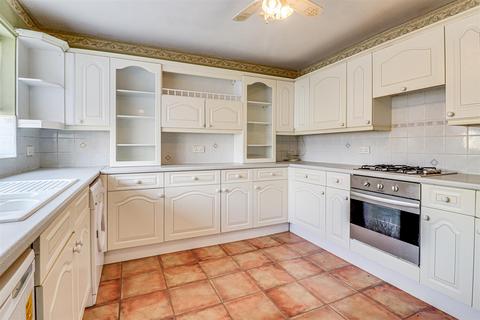 69 Ashfields, Pitsea, Basildon, SS13 1HS