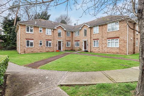 21 Bishops Close, Basildon, SS13 1EJ