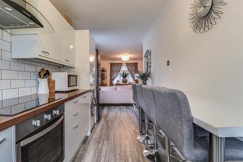 21 Bishops Close, Basildon, SS13 1EJ