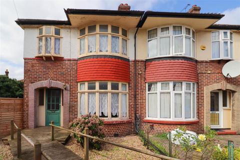 1 Coniston Close, Barking, IG11 7RE