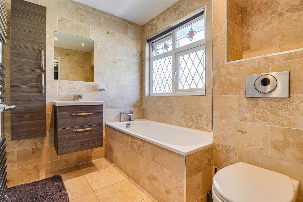 Bathroom Suite