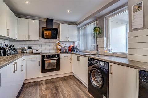 24 Beeleigh West, Basildon, SS14 2RT