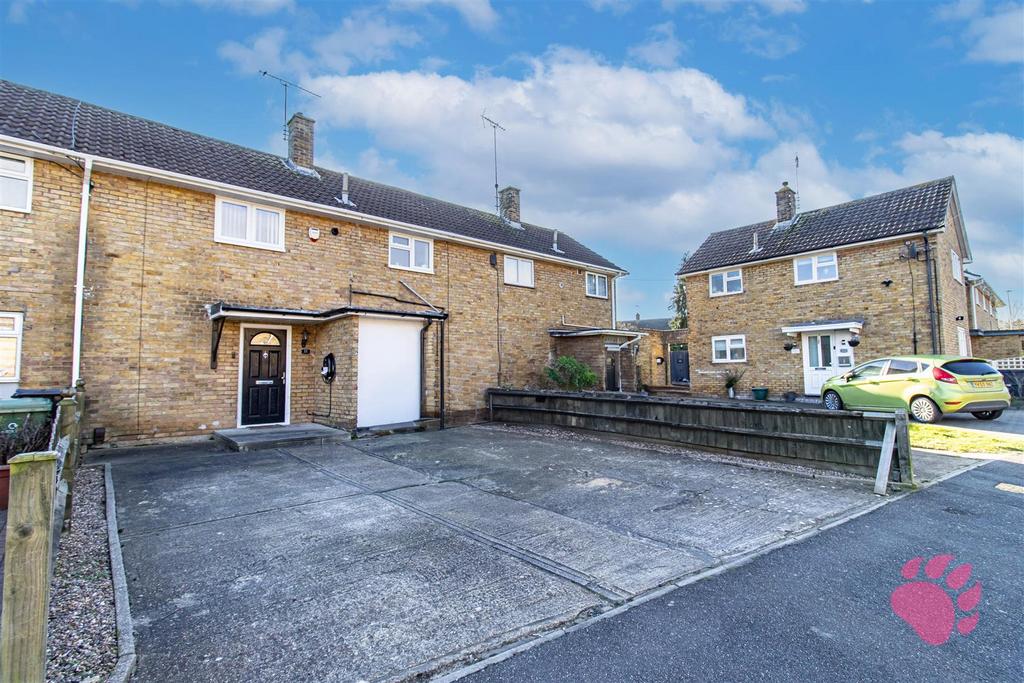 Matching Green, Basildon SS14 2 bed terraced house £325,000