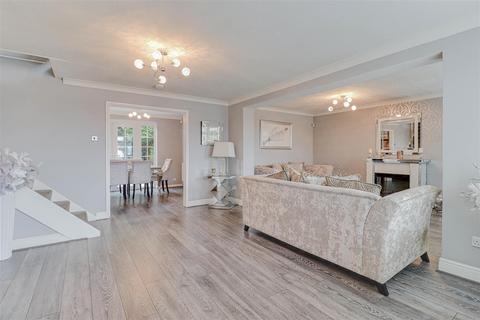 12 Feering Road, Billericay, CM11 2DR