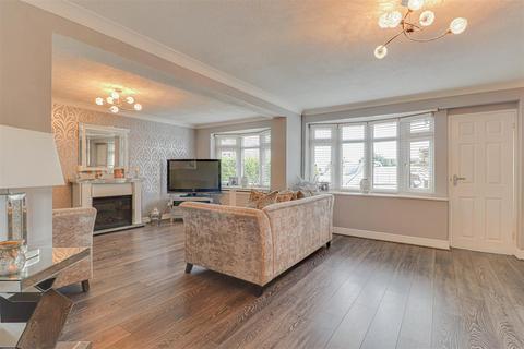 12 Feering Road, Billericay, CM11 2DR
