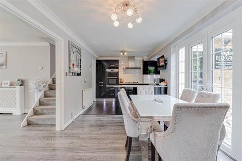 12 Feering Road, Billericay, CM11 2DR