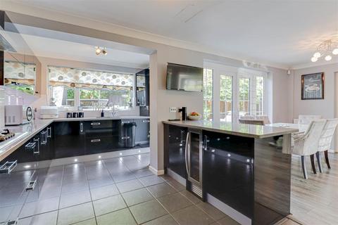 12 Feering Road, Billericay, CM11 2DR
