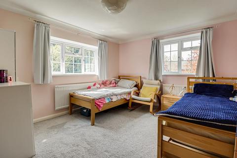 68 Collingwood Road, Basildon, SS16 4BL