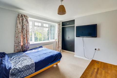 68 Collingwood Road, Basildon, SS16 4BL
