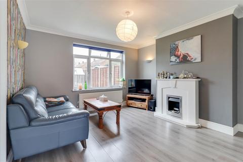 21 Grimston Road, Basildon, SS14 3NQ