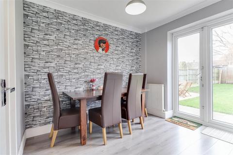21 Grimston Road, Basildon, SS14 3NQ