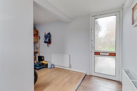 21 Grimston Road, Basildon, SS14 3NQ