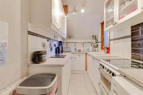 107 Beambridge Court, Basildon, SS13 3NG