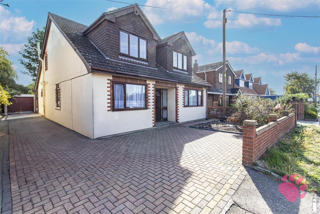 Pound Lane, Basildon SS13 3 bed detached house for sale £499,995