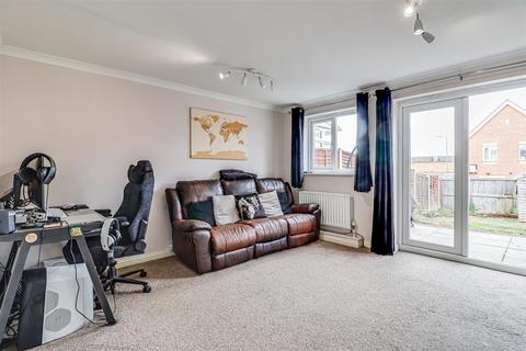 80 Beeston Courts, Laindon, Basildon, SS15 5FP
