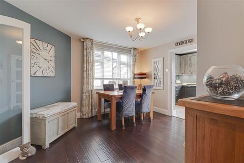 40 Berry Lane, Langdon Hills, Basildon, SS16 6AY