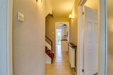 98 Ardleigh, Basildon, SS16 5RE
