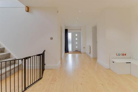 47 Berry Lane, Langdon Hills, Basildon, SS16 6AY