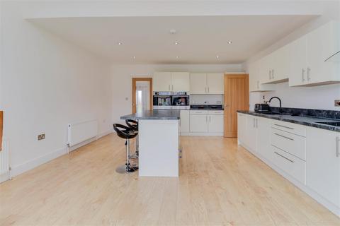 47 Berry Lane, Langdon Hills, Basildon, SS16 6AY
