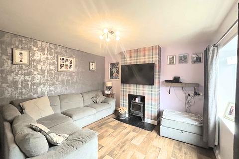 6 School Street, Greetland, Halifax, HX4 8JB